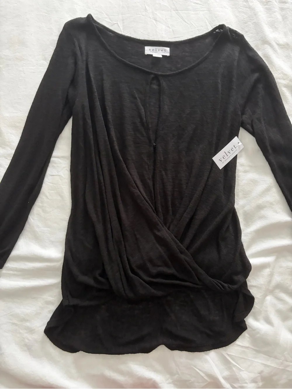 Velvet by Graham & Spencer Black Twist-Front Long Sleeve Top Size Medium NWT